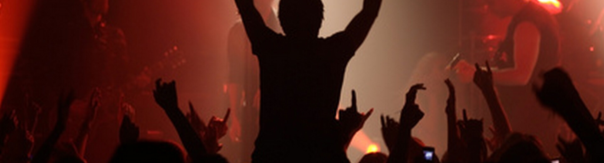 הופעה של איירון מיידן באתונה